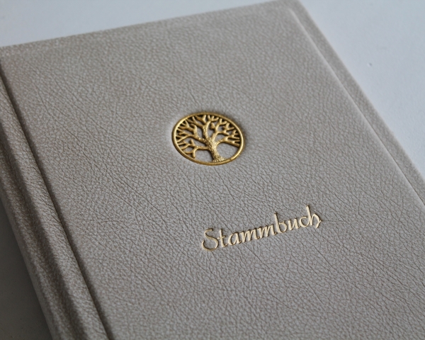 Stammbuch "Goldene Lebensbaum" aus beigem Büffelleder,  DIN A5